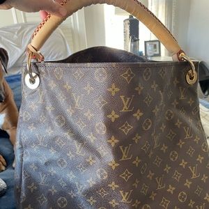 Louis Vuitton non authentic leather bag.